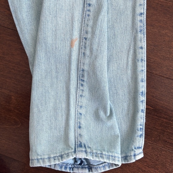 Forever 21 distressed ripped jeans light blue - Picture 4 of 4
